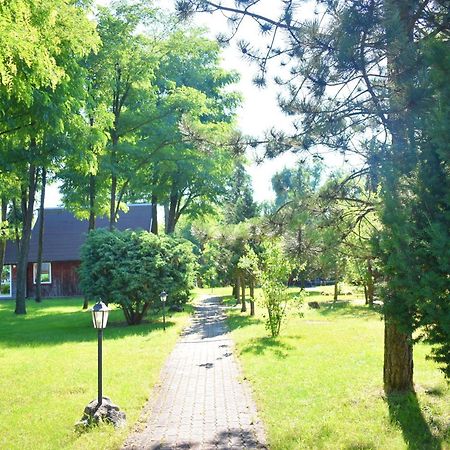 Center Angelos Bronków エクステリア 写真